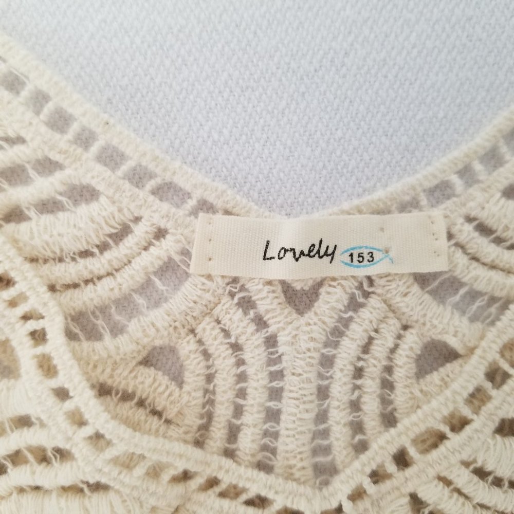Lovely 153 Large Woman's Juniors - Picture 3 of 6